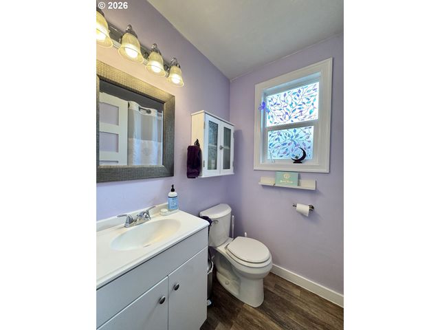 1119 A St, Springfield, OR 97477