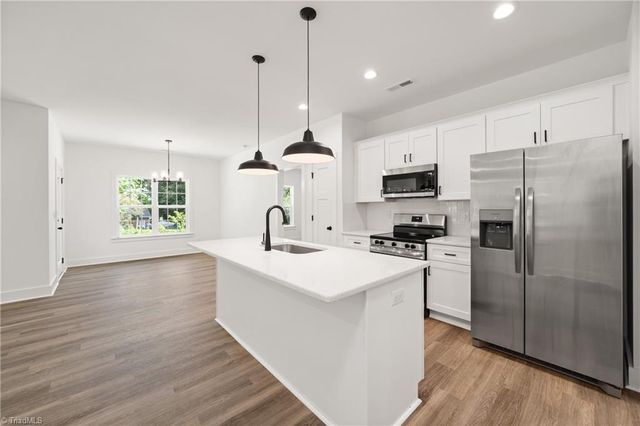 1649 Ralee Drive, Winston-salem, NC 27127