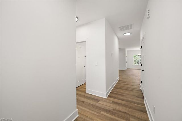 1649 Ralee Drive, Winston-salem, NC 27127