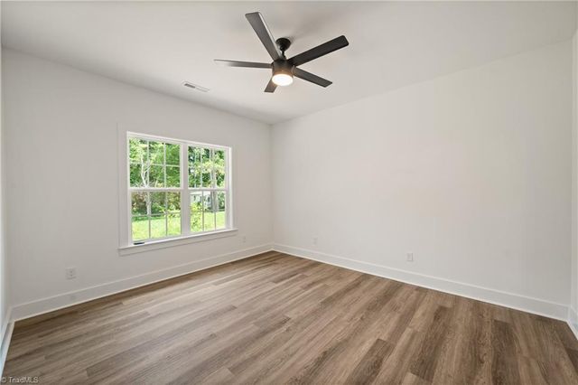 1649 Ralee Drive, Winston-salem, NC 27127