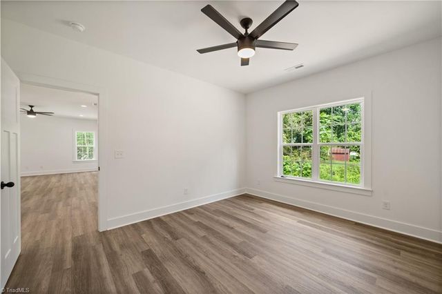 1649 Ralee Drive, Winston-salem, NC 27127
