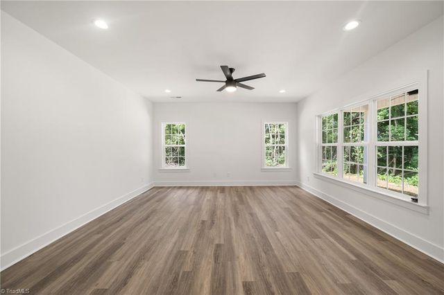 1649 Ralee Drive, Winston-salem, NC 27127