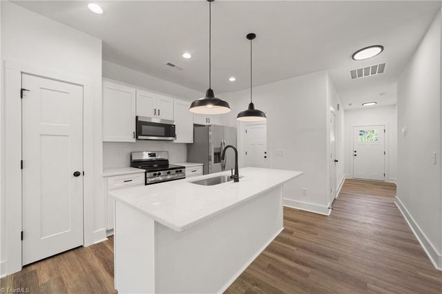 1649 Ralee Drive, Winston-salem, NC 27127