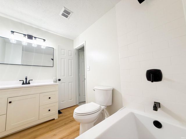 23088 Janiper Drive, Elkhart, IN 46517