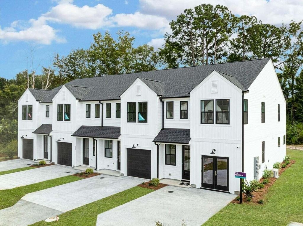 330 Bremerton Drive, Goose Creek, SC 29445