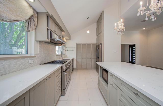 14603 Carolcrest Drive, Houston, TX 77079
