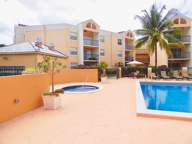 6272 NW 186th St 114, Hialeah, FL 33015