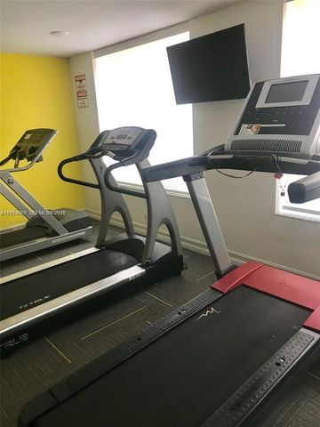 6272 NW 186th St 114, Hialeah, FL 33015