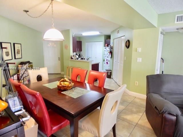 6272 NW 186th St 114, Hialeah, FL 33015