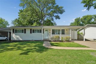 922 Chula Drive, Hazelwood, MO 63042