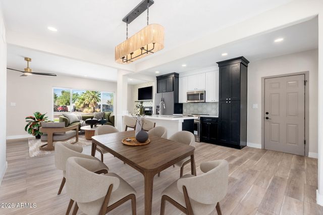 515 W HAZELWOOD Street, Phoenix, AZ 85013