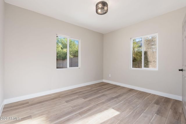 515 W HAZELWOOD Street, Phoenix, AZ 85013