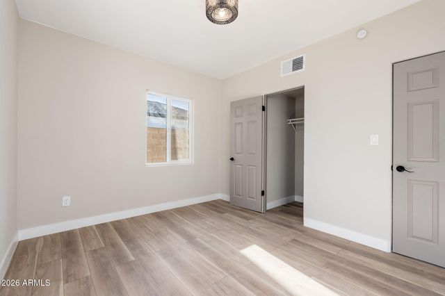 515 W HAZELWOOD Street, Phoenix, AZ 85013