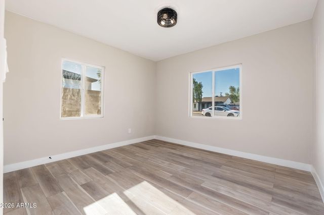 515 W HAZELWOOD Street, Phoenix, AZ 85013