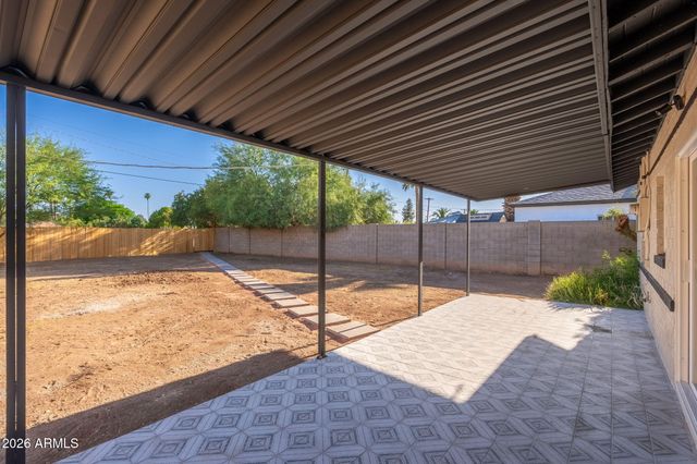 515 W HAZELWOOD Street, Phoenix, AZ 85013