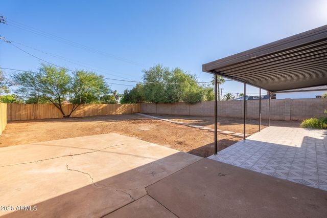 515 W HAZELWOOD Street, Phoenix, AZ 85013