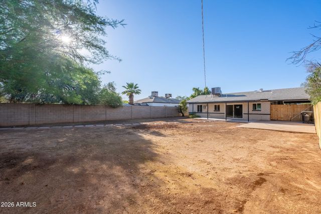 515 W HAZELWOOD Street, Phoenix, AZ 85013