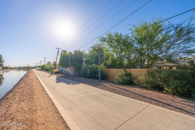 515 W HAZELWOOD Street, Phoenix, AZ 85013