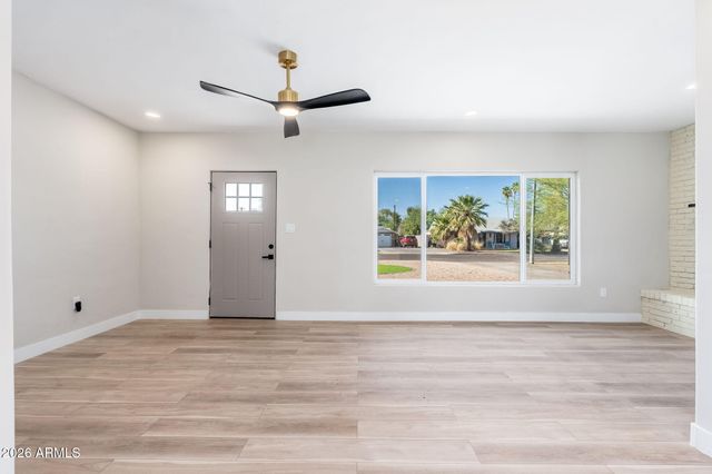 515 W HAZELWOOD Street, Phoenix, AZ 85013