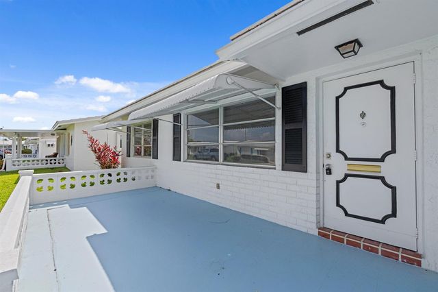 1714 SW 19th Drive, Boynton Beach, FL 33426