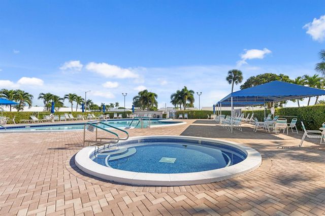 1714 SW 19th Drive, Boynton Beach, FL 33426