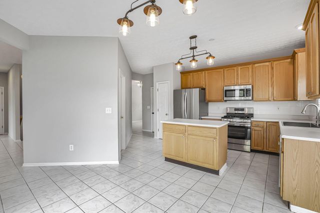 676 Theron Court, Pickerington, OH 43147