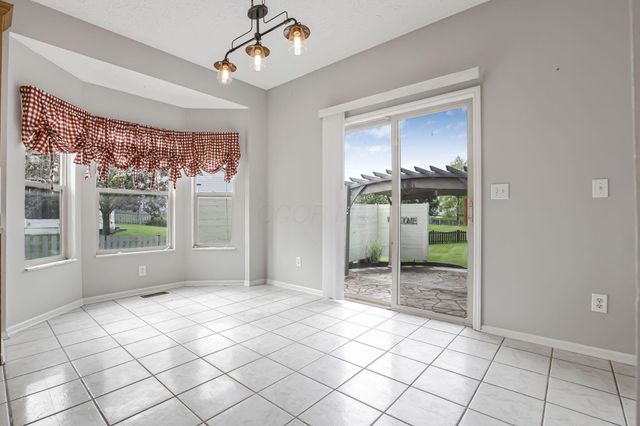 676 Theron Court, Pickerington, OH 43147