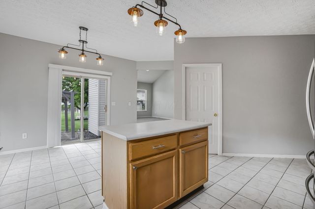 676 Theron Court, Pickerington, OH 43147