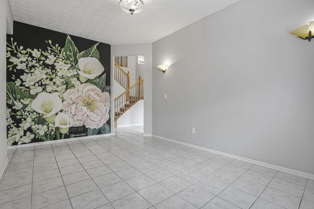 676 Theron Court, Pickerington, OH 43147