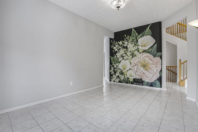 676 Theron Court, Pickerington, OH 43147