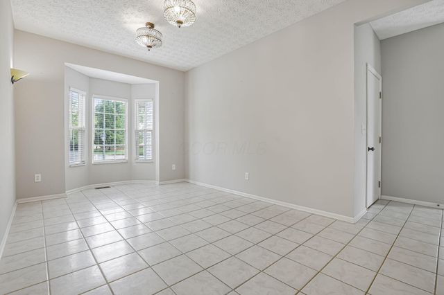 676 Theron Court, Pickerington, OH 43147