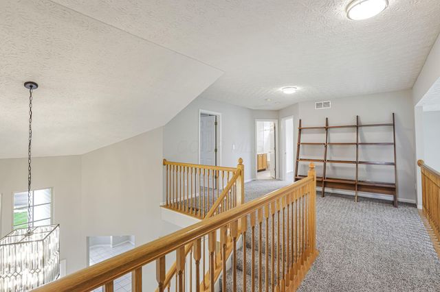 676 Theron Court, Pickerington, OH 43147