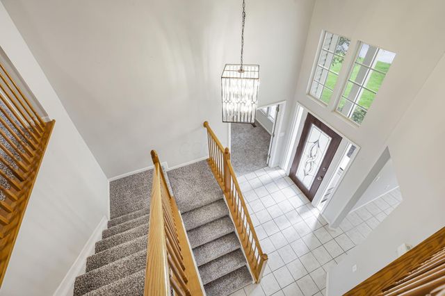 676 Theron Court, Pickerington, OH 43147