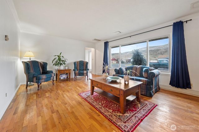 1162 D Street SW, Ephrata, WA 98823