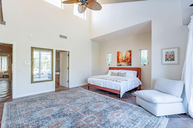 7231 E Desert Moon Loop, Tucson, AZ 85750