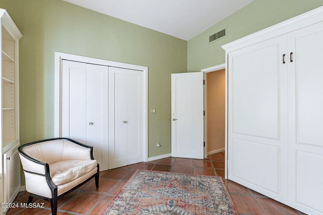 7231 E Desert Moon Loop, Tucson, AZ 85750