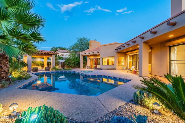 7231 E Desert Moon Loop, Tucson, AZ 85750