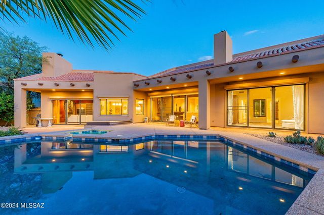 7231 E Desert Moon Loop, Tucson, AZ 85750