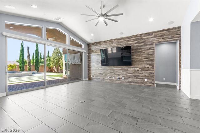 9675 Skye Cliff Avenue, Las Vegas, NV 89166