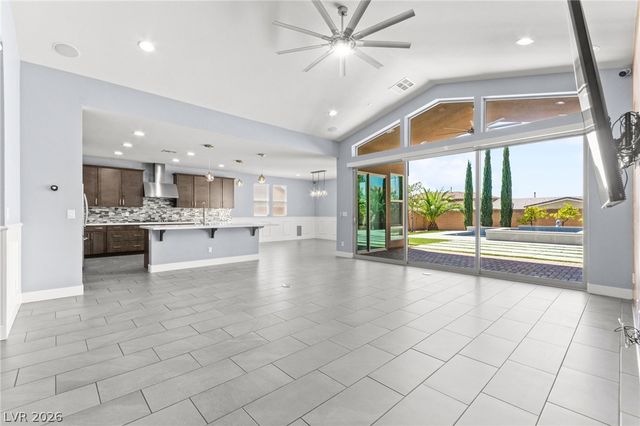 9675 Skye Cliff Avenue, Las Vegas, NV 89166