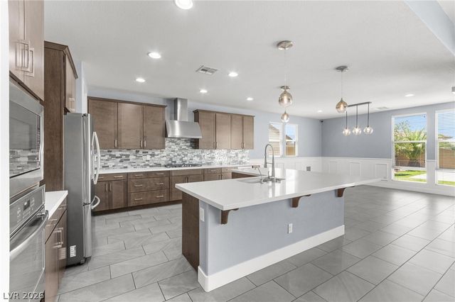 9675 Skye Cliff Avenue, Las Vegas, NV 89166