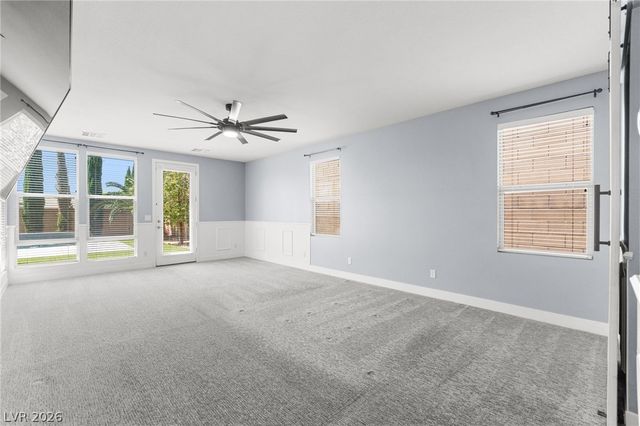 9675 Skye Cliff Avenue, Las Vegas, NV 89166