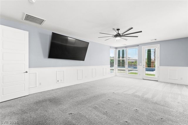 9675 Skye Cliff Avenue, Las Vegas, NV 89166