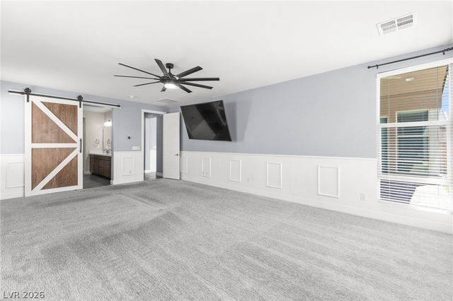 9675 Skye Cliff Avenue, Las Vegas, NV 89166