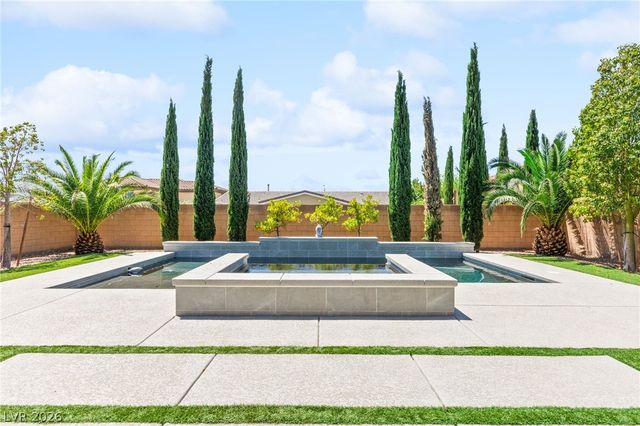 9675 Skye Cliff Avenue, Las Vegas, NV 89166