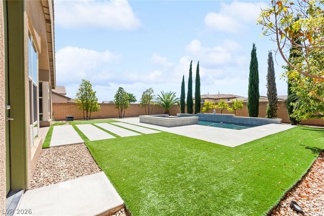 9675 Skye Cliff Avenue, Las Vegas, NV 89166