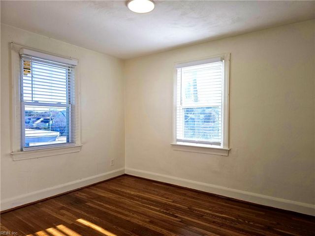 2012 E Ocean View Ave Apt 3, Norfolk, VA 23503