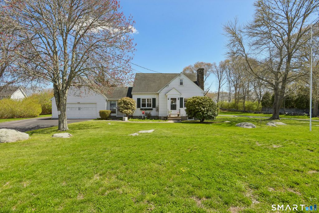 138 South Broad Street, Stonington, CT 06379