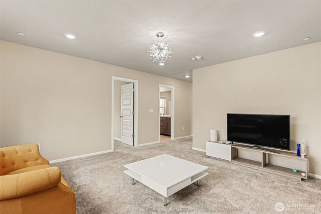 7913 39th Place NE, Marysville, WA 98270