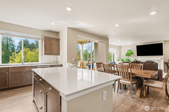7913 39th Place NE, Marysville, WA 98270